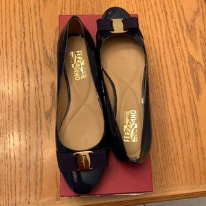 Salvatore Ferragamo New Oxford Blue Patent Varina Bow Flat Shoes 10 C.